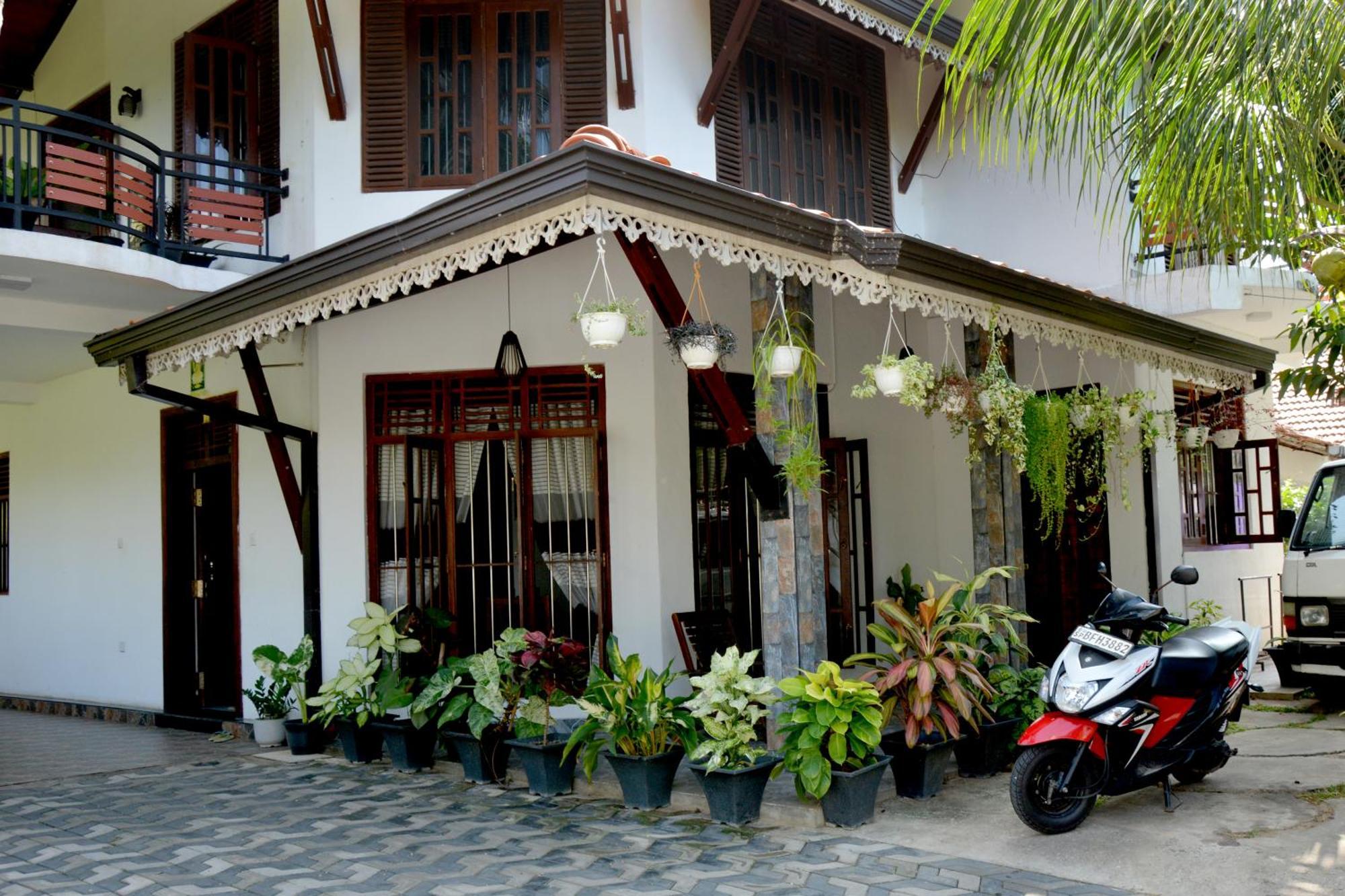 Sumimal Resort Polhena 马特勒 外观 照片